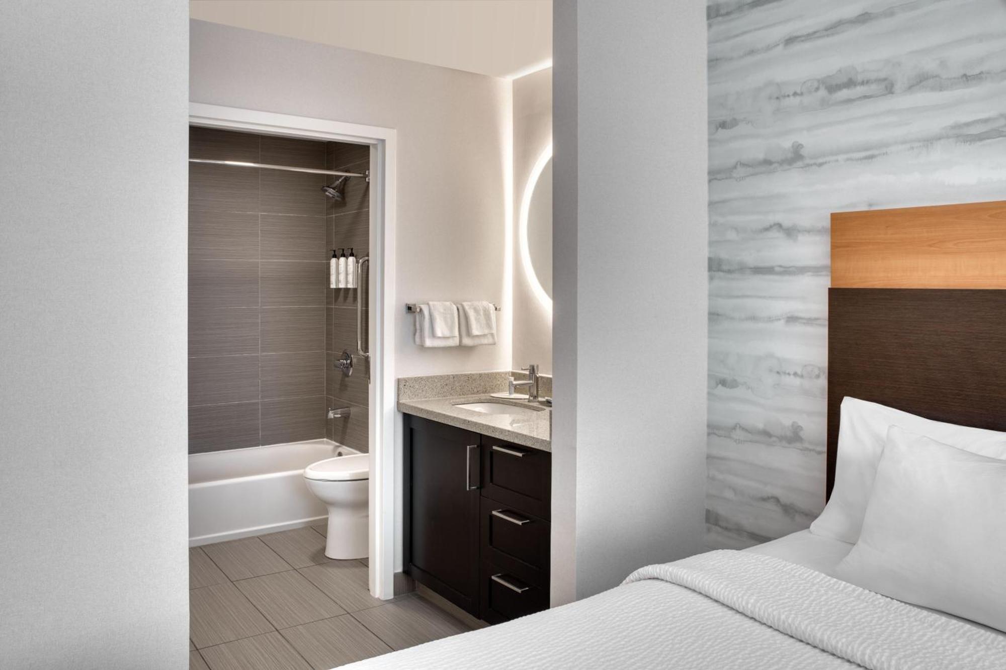 Towneplace Suites By Marriott Belleville Exterior foto