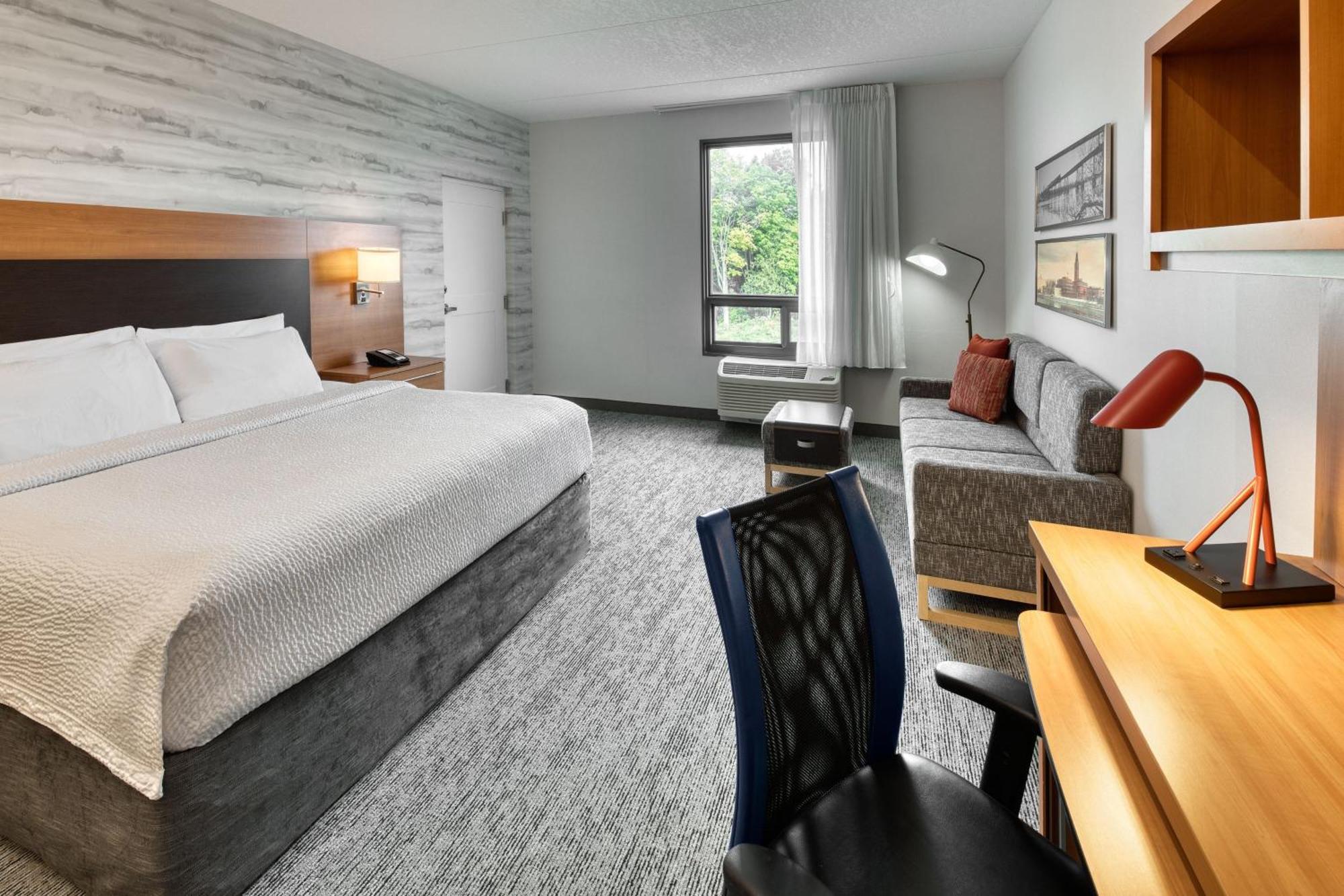 Towneplace Suites By Marriott Belleville Exterior foto