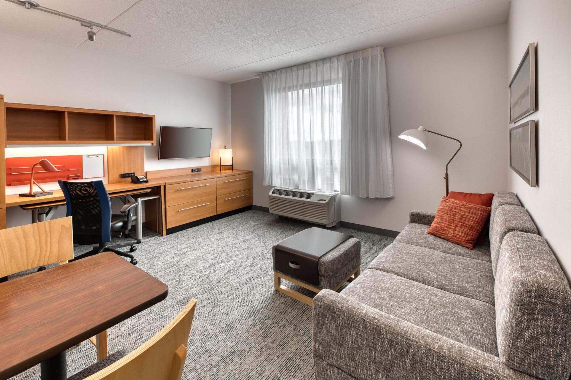 Towneplace Suites By Marriott Belleville Exterior foto